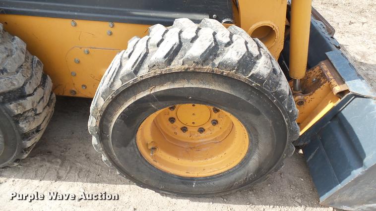 image for item AT9598 2003 Case 60XT skid steer