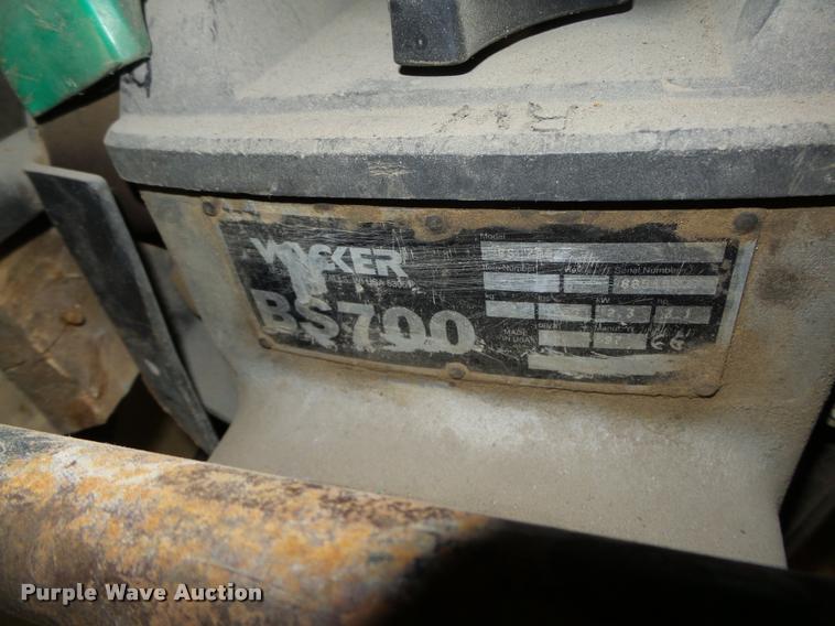 image for item AU9690 (4) Wacker walk-behind compactor