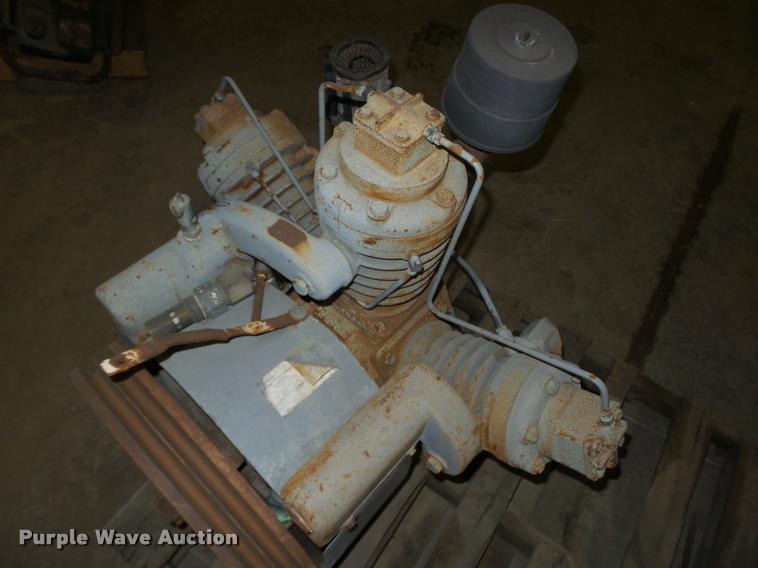 image for item AU9691 Air compressor