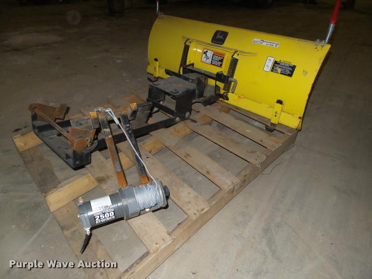 image for item AU9696 John Deere 48" blade