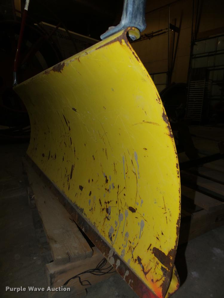 image for item AU9696 John Deere 48" blade