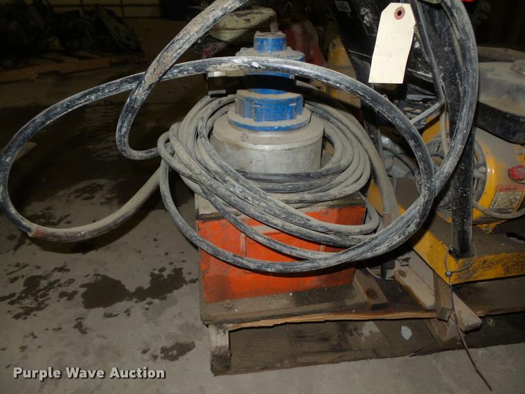 image for item AU9697 Tools