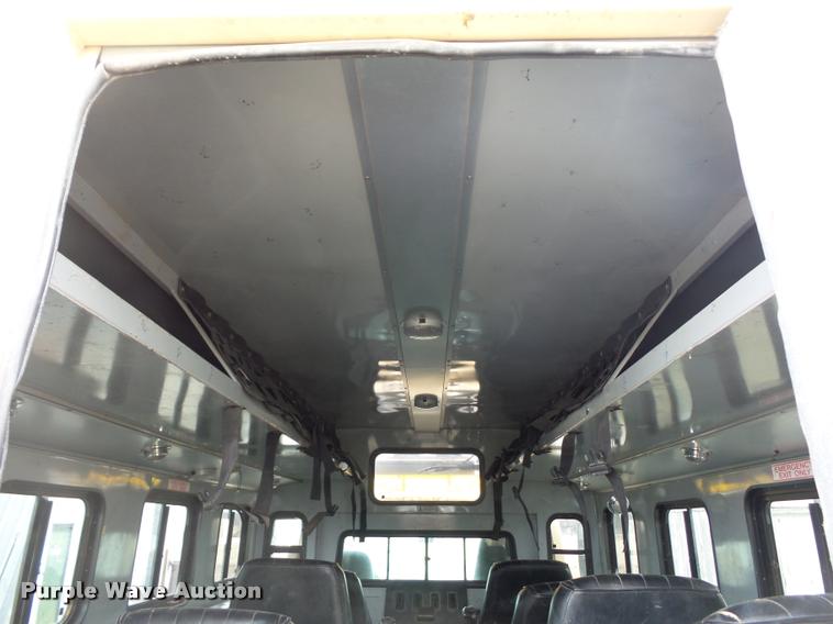 image for item BI9172 2005 International DuraStar 4300 personnel transport truck