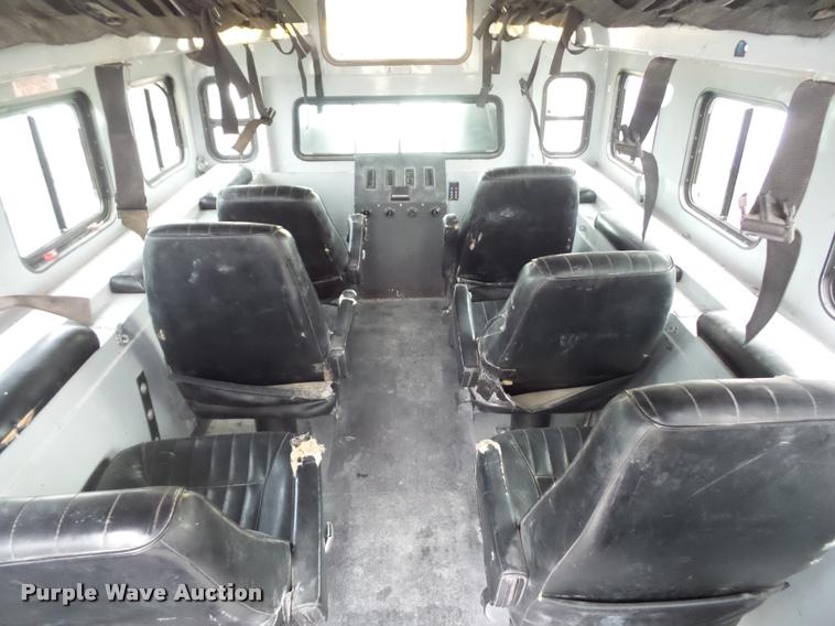 image for item BI9172 2005 International DuraStar 4300 personnel transport truck