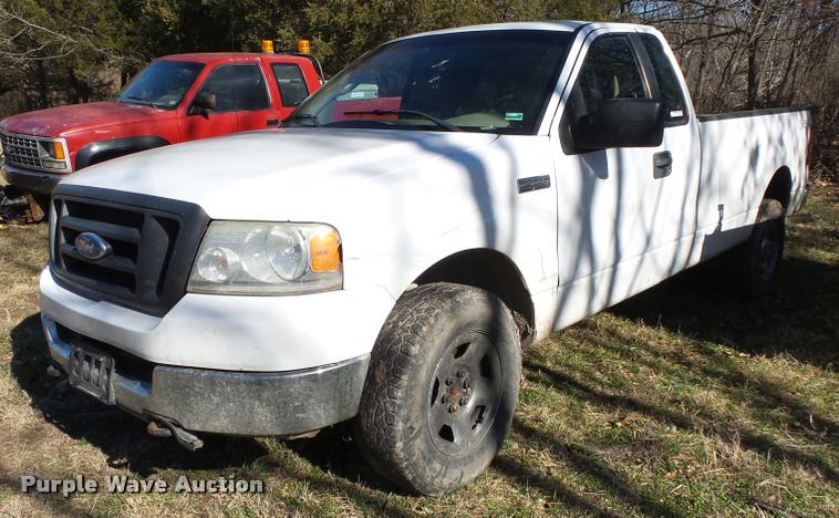 image for item BM9515 2005 Ford F150 SuperCab pickup truck