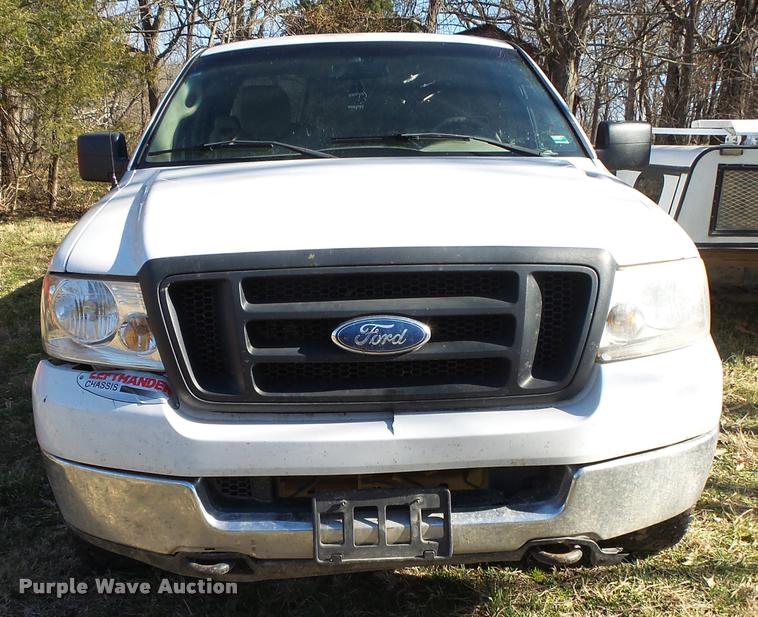 image for item BM9515 2005 Ford F150 SuperCab pickup truck