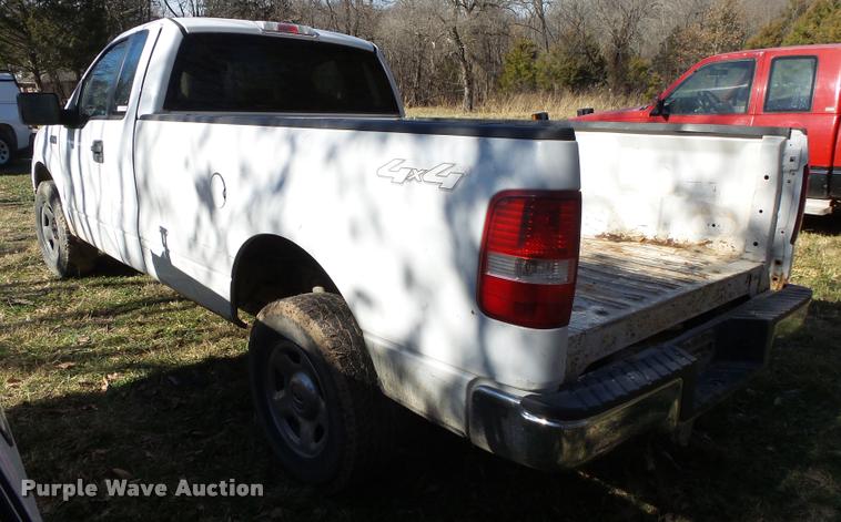 image for item BM9515 2005 Ford F150 SuperCab pickup truck