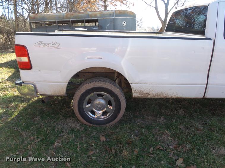 image for item BM9515 2005 Ford F150 SuperCab pickup truck