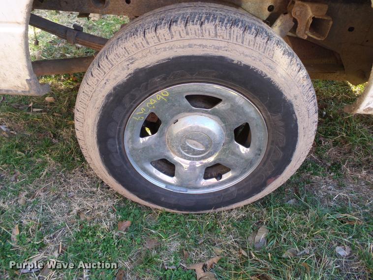 image for item BM9515 2005 Ford F150 SuperCab pickup truck