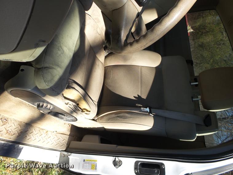 image for item BM9515 2005 Ford F150 SuperCab pickup truck