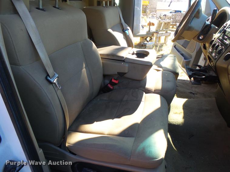 image for item BM9515 2005 Ford F150 SuperCab pickup truck