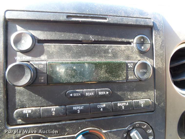 image for item BM9515 2005 Ford F150 SuperCab pickup truck