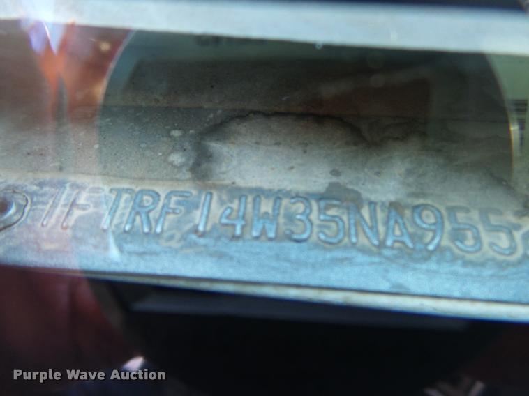 image for item BM9515 2005 Ford F150 SuperCab pickup truck