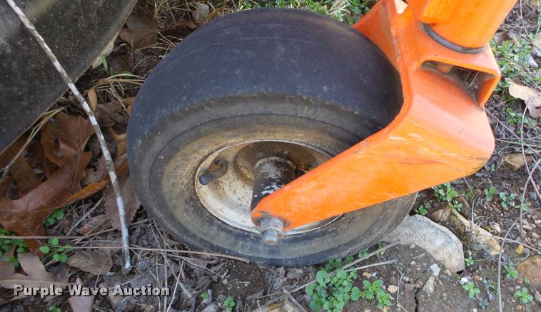 image for item BM9517 Ariens EZR1742 lawn mower