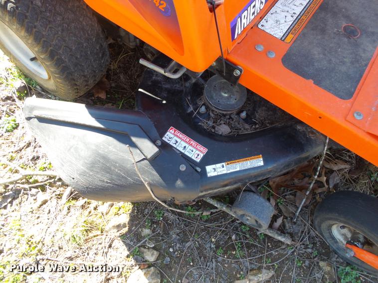 image for item BM9517 Ariens EZR1742 lawn mower