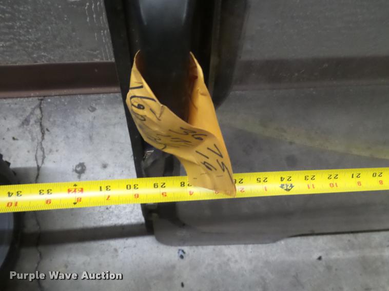 image for item BT9022 Skid steer door