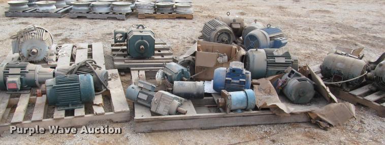 image for item BT9083 Approximately 21 electric motors