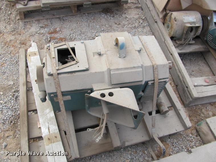 image for item BT9083 Approximately 21 electric motors