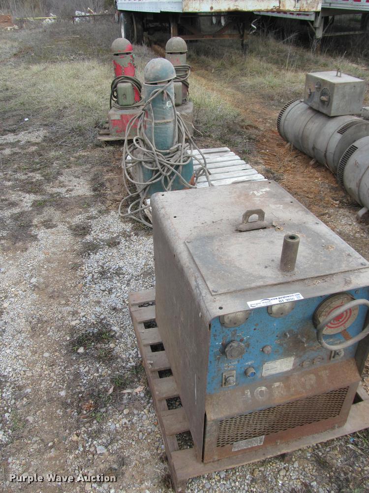 image for item BT9090 (4) welders