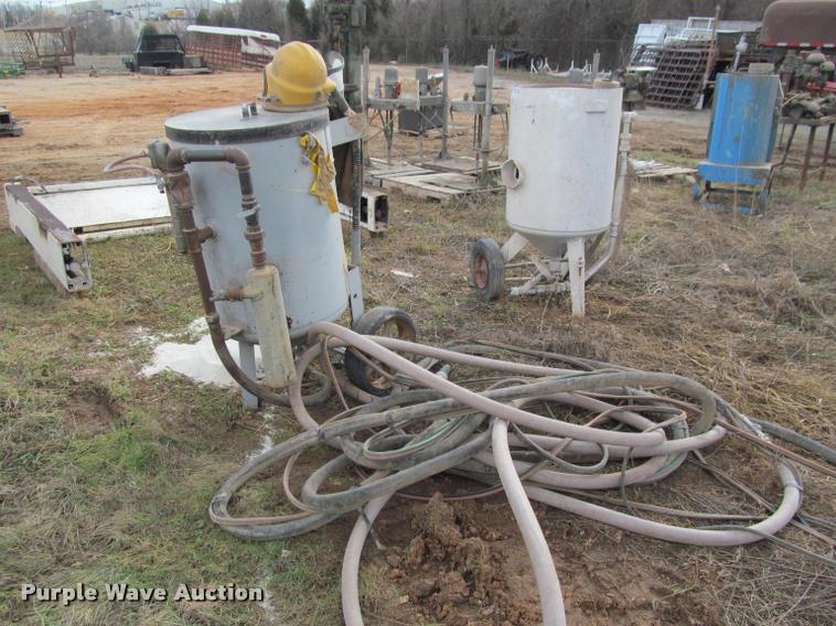 image for item BT9095 (2) sandblasters