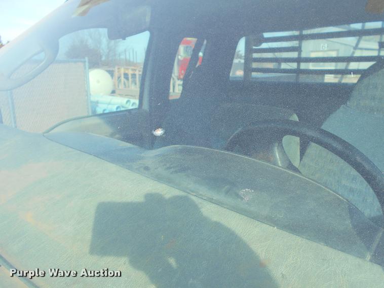 image for item BU9418 2006 Ford F250 Super Duty SuperCab flatbed pickup truck