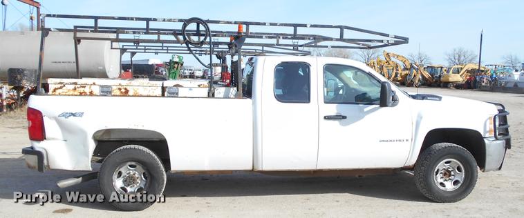 image for item BU9422 2008 Chevrolet Silverado 2500HD Ext. Cab pickup truck