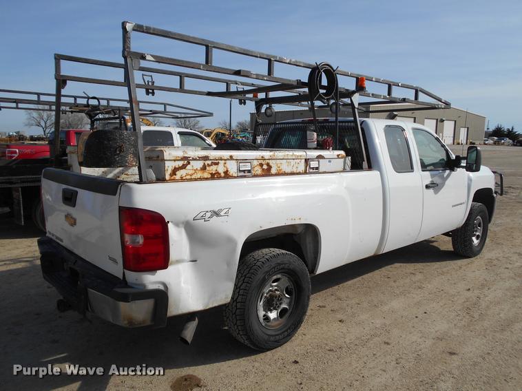 image for item BU9422 2008 Chevrolet Silverado 2500HD Ext. Cab pickup truck