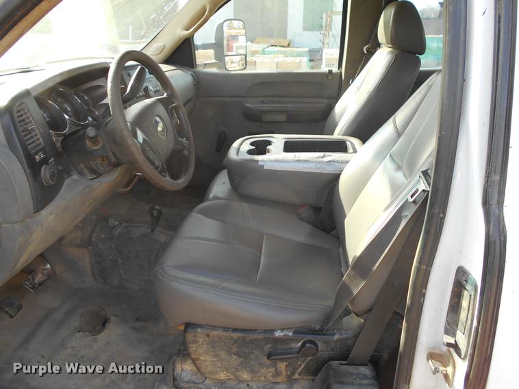 image for item BU9422 2008 Chevrolet Silverado 2500HD Ext. Cab pickup truck