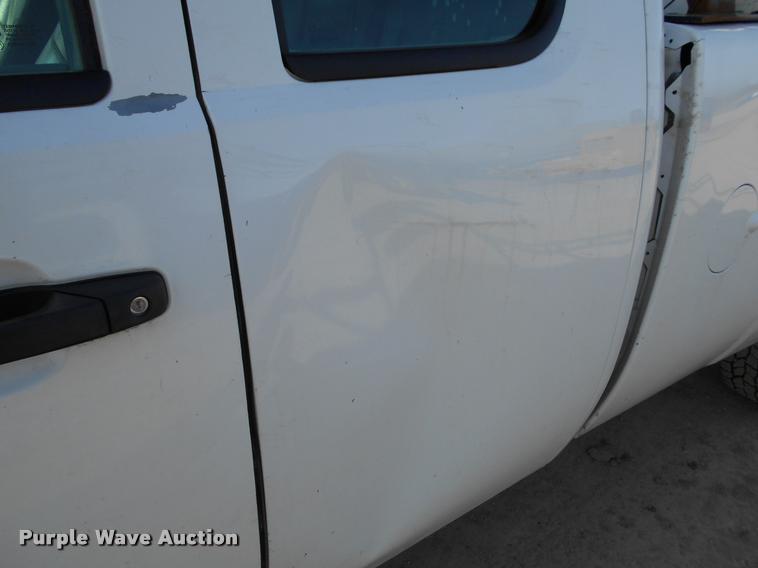 image for item BU9422 2008 Chevrolet Silverado 2500HD Ext. Cab pickup truck