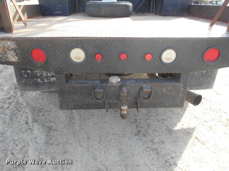 image for item BU9423 2007 Chevrolet Silverado 3500HD Ext. Cab flatbed pickup truck