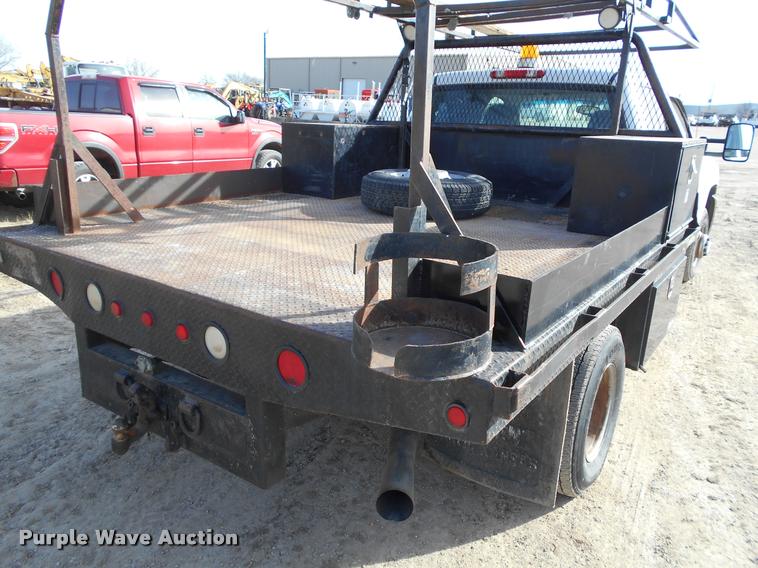 image for item BU9423 2007 Chevrolet Silverado 3500HD Ext. Cab flatbed pickup truck
