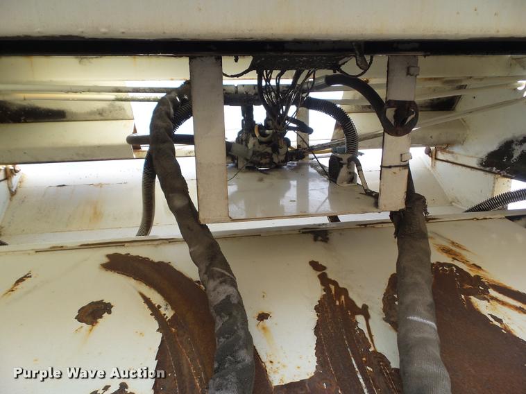 image for item BZ9976 1997 Ford F800 refuse truck