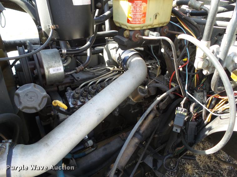 image for item BZ9976 1997 Ford F800 refuse truck