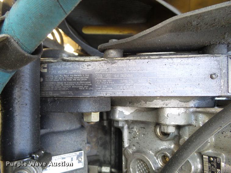 image for item BZ9976 1997 Ford F800 refuse truck