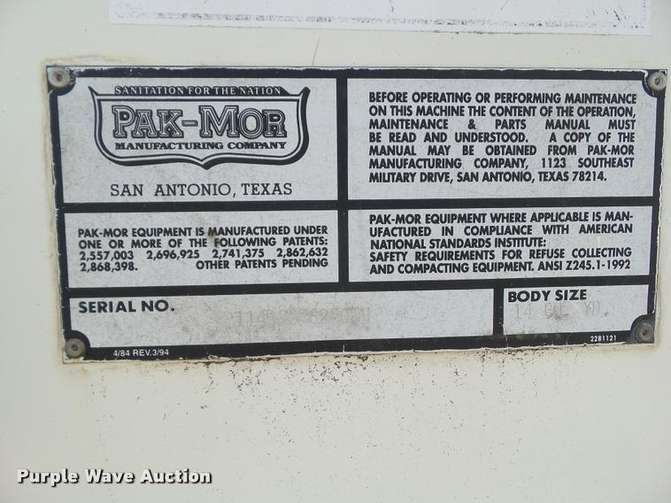 image for item BZ9976 1997 Ford F800 refuse truck