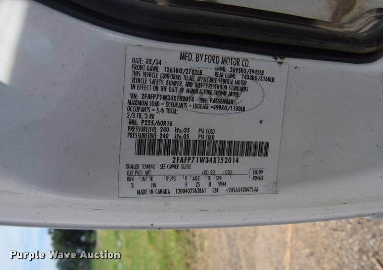 image for item CB9069 2004 Ford Crown Victoria Police Interceptor