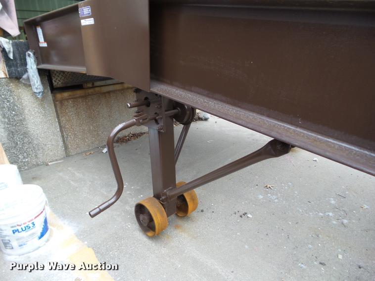 image for item CB9782 2016 Beacon YR-30-8536 dock yard ramp