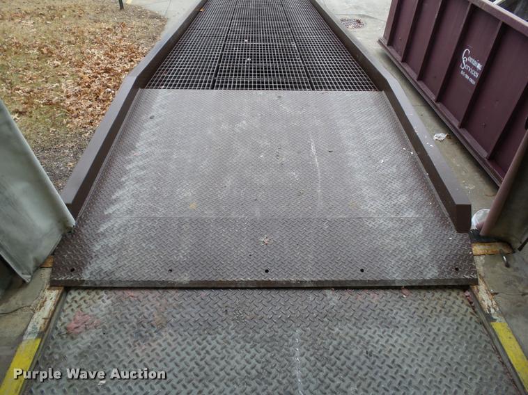 image for item CB9782 2016 Beacon YR-30-8536 dock yard ramp