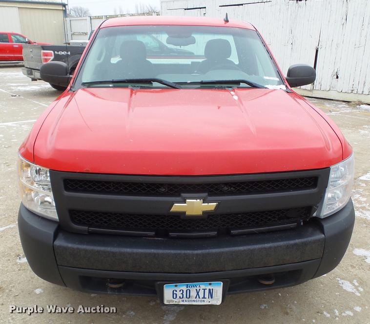 image for item CB9783 2007 Chevrolet Silverado 1500 pickup truck