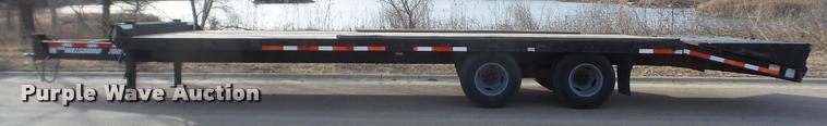 image for item DA0292 2003 Hillsboro 700 equipment trailer