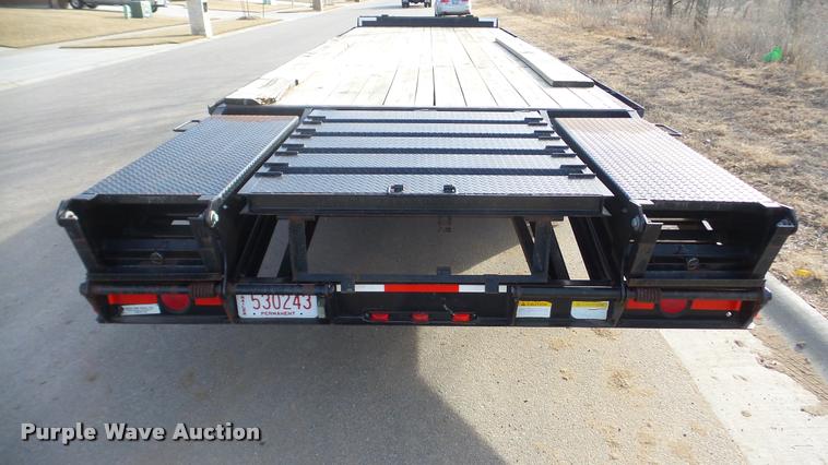 image for item DA0292 2003 Hillsboro 700 equipment trailer