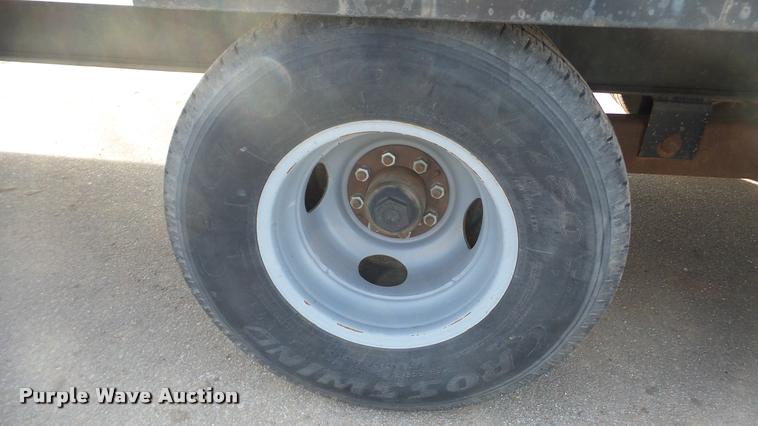 image for item DA0292 2003 Hillsboro 700 equipment trailer