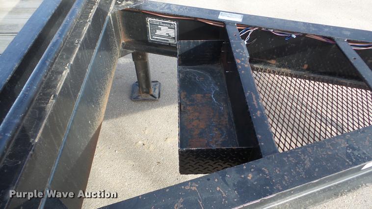 image for item DA0292 2003 Hillsboro 700 equipment trailer