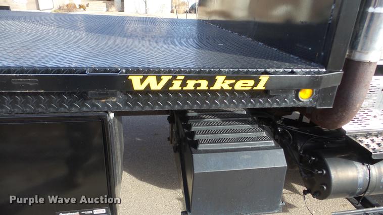 image for item DA0293 2005 International 7600 flatbed truck