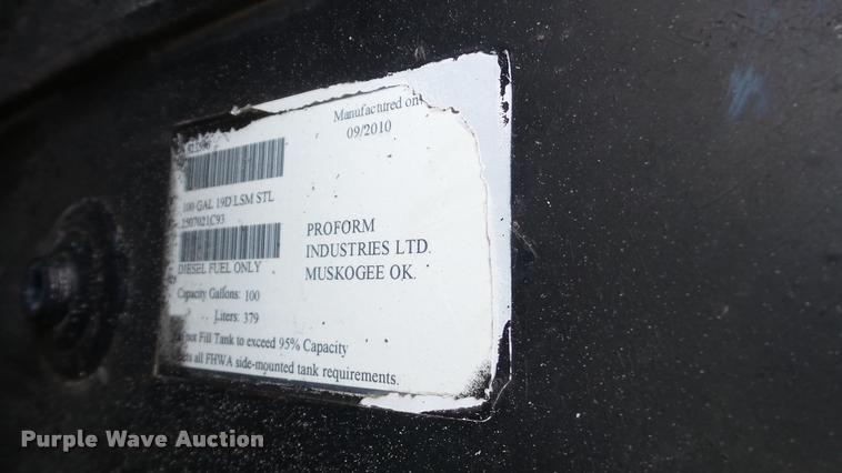 image for item DA0293 2005 International 7600 flatbed truck