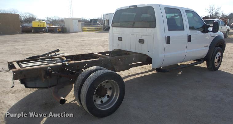 image for item DA0296 2007 Ford F450 Super Duty Crew Cab cab and chassis truck
