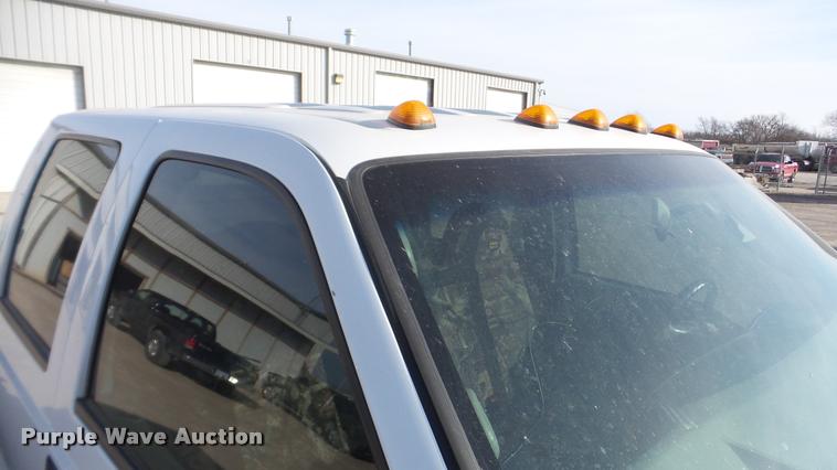 image for item DA0296 2007 Ford F450 Super Duty Crew Cab cab and chassis truck