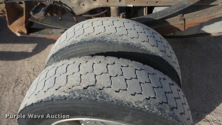 image for item DA0296 2007 Ford F450 Super Duty Crew Cab cab and chassis truck