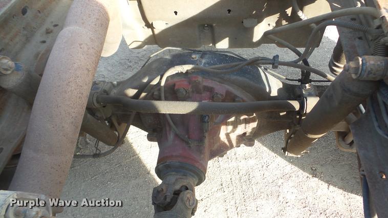 image for item DA0296 2007 Ford F450 Super Duty Crew Cab cab and chassis truck