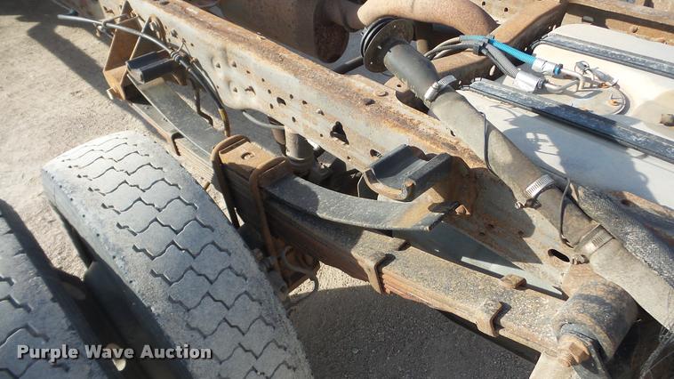 image for item DA0296 2007 Ford F450 Super Duty Crew Cab cab and chassis truck